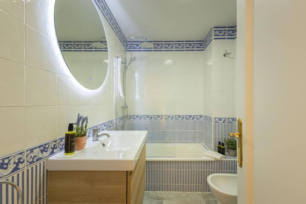 Triana Deluxe By Valcambre Sevilha Exterior foto